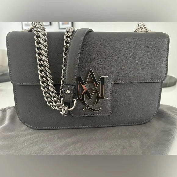 Alexander McQueen insignia purse - Picture 1 of 14
